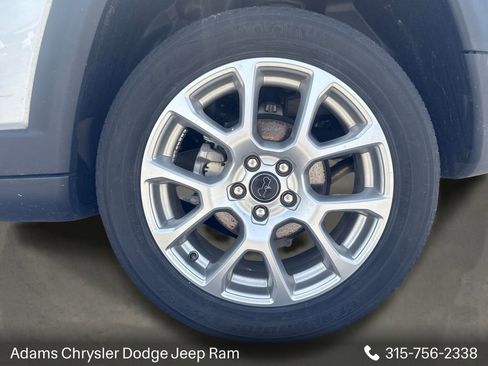 Used 2025 Jeep Compass Limited AWD/4WD image 23