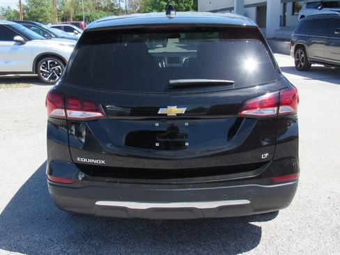 Used 2024 Chevrolet Equinox LT FWD image 4