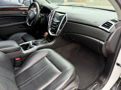 Used 2016 Cadillac SRX Luxury w/ Driver Awareness Package FWD image 8