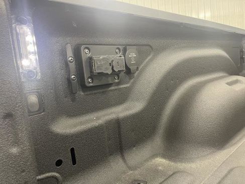 Used 2025 RAM 3500 Longhorn image 29