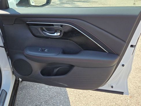 Certified 2025 Acura ADX A-Spec image 10