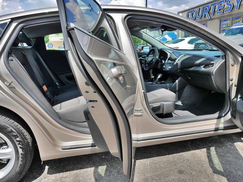 Used 2024 Chevrolet Malibu LS FWD image 10