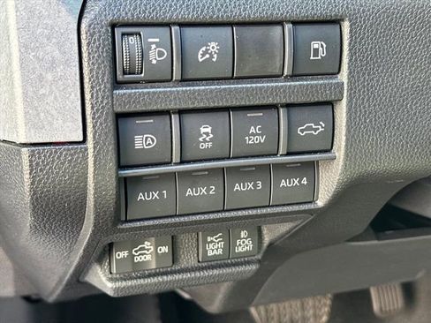 Certified 2025 Toyota Tacoma Trailhunter image 17