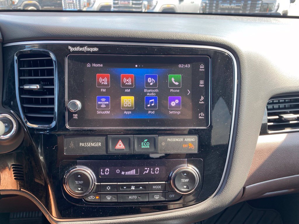 Used 2018 Mitsubishi Outlander GT AWD/4WD image 19