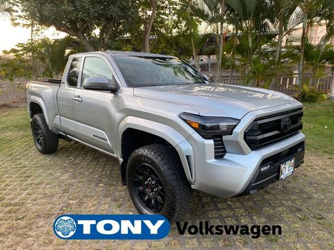 Used 2024 Toyota Tacoma SR5 image 1