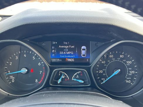 Used 2017 Ford Focus SEL w/ Cold Weather Package image 31