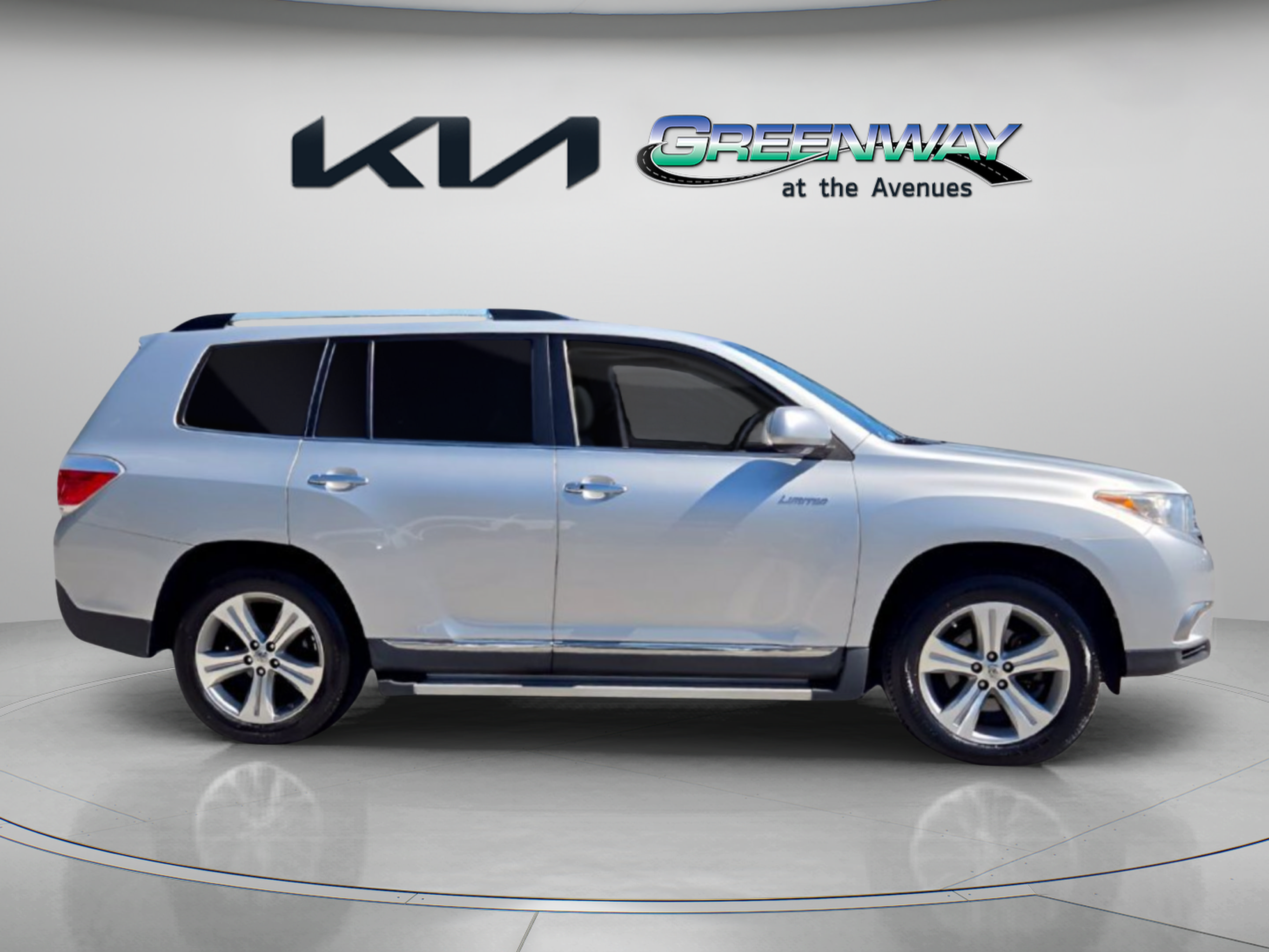 Used 2013 Toyota Highlander Limited AWD/4WD image 8