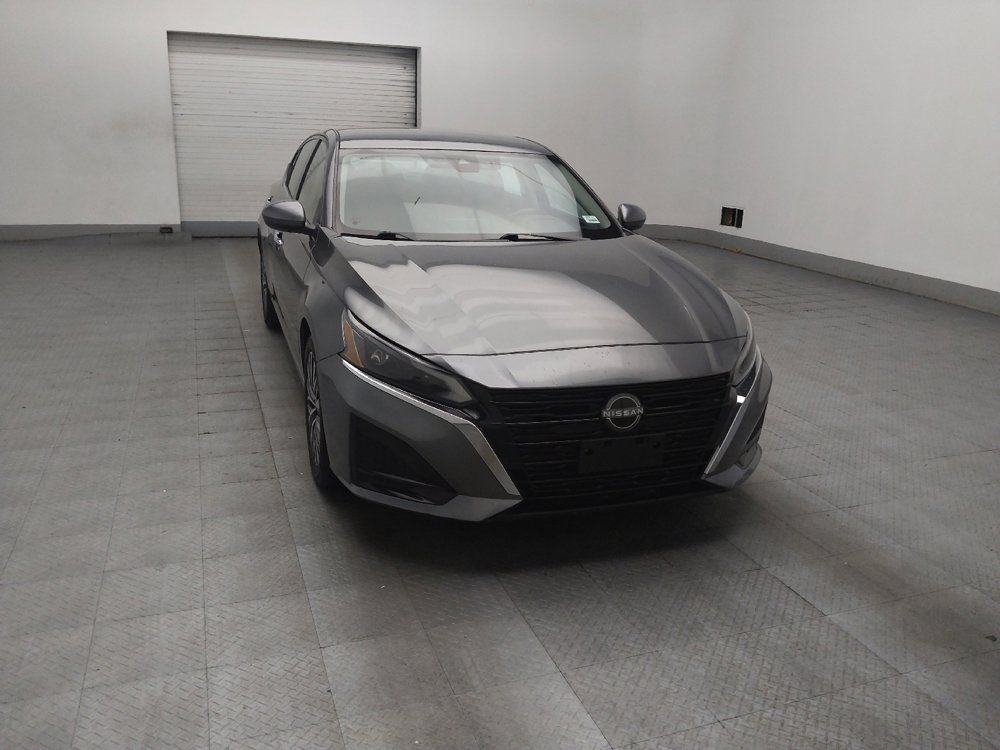 Used 2023 Nissan Altima 2.5 SV FWD image 13