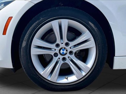 Used 2016 BMW 328i xDrive Sedan AWD/4WD image 11