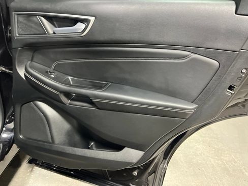 Used 2024 Ford Edge Titanium AWD/4WD image 12