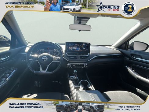 Used 2023 Nissan Altima 2.5 SV w/ SV Premium Package image 17