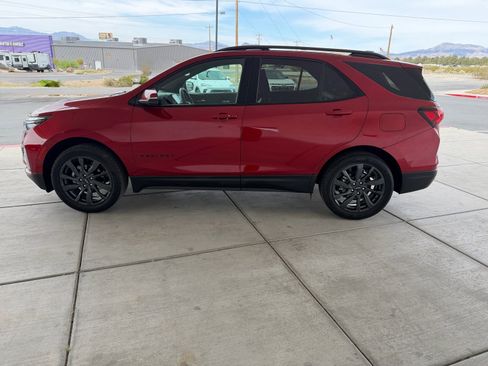 Used 2023 Chevrolet Equinox RS w/ RS Leather Package image 6
