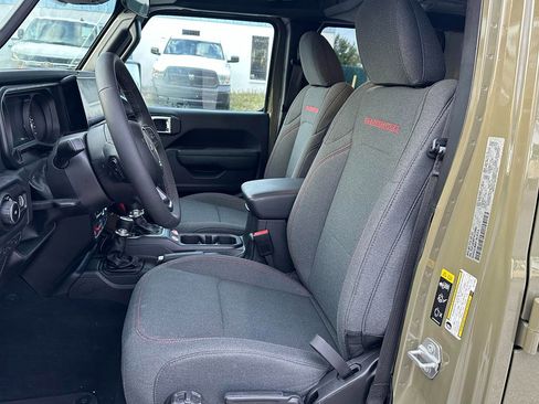 Used 2026 Jeep Wrangler Unlimited Rubicon image 11