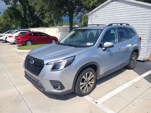 Used 2024 Subaru Forester Limited w/ Pop Package 2 AWD/4WD image 3