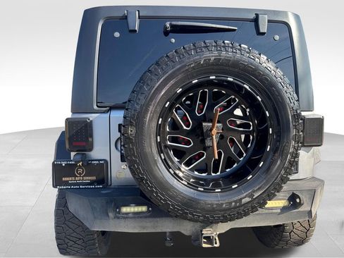 Used 2016 Jeep Wrangler Unlimited Sport w/ Quick Order Package 24S AWD/4WD image 4