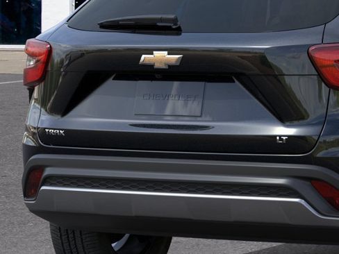 New 2026 Chevrolet Trax LT FWD image 15