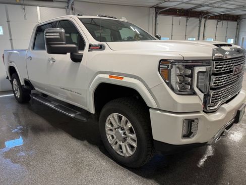 Used 2020 GMC Sierra 2500 Denali w/ Denali Ultimate Package AWD/4WD image 3