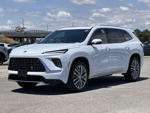 New 2026 Buick Enclave Avenir w/ Super Cruise Package FWD image 6