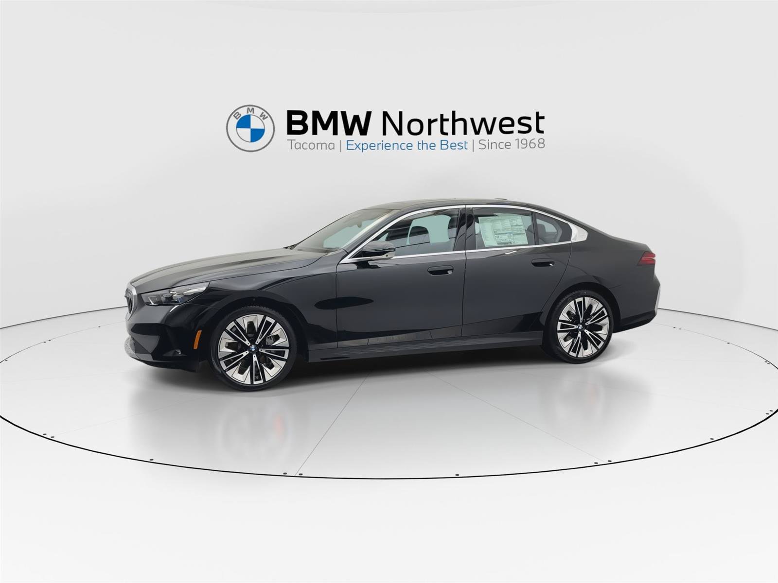 New 2026 BMW 540i xDrive w/ Premium Package AWD/4WD image 10
