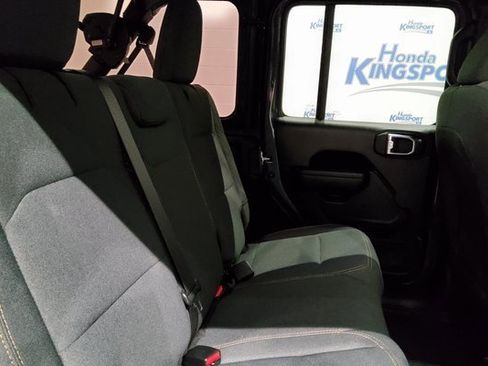 Used 2024 Jeep Wrangler Willys image 19