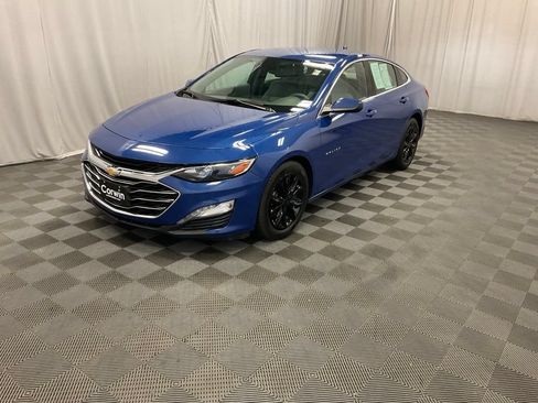 Used 2023 Chevrolet Malibu LT FWD image 2