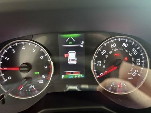 Used 2021 Toyota RAV4 XLE AWD/4WD image 18