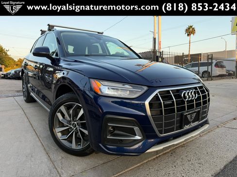 Used 2021 Audi Q5 2.0T Premium w/ Convenience Package image 1