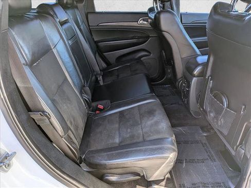 Used 2018 Jeep Grand Cherokee Altitude image 20