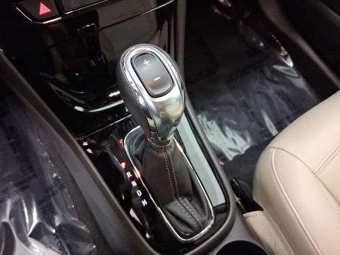 Used 2019 Buick Encore Essence image 15