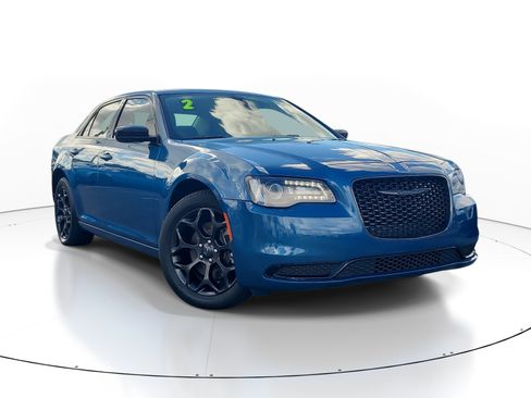 Used 2022 Chrysler 300 Touring w/ Sport Appearance Package AWD/4WD image 1