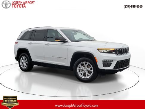 Used 2024 Jeep Grand Cherokee Limited image 1