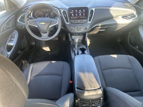 Used 2024 Chevrolet Malibu LT FWD image 22
