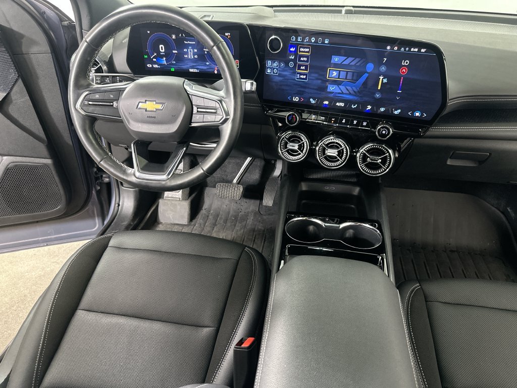 Used 2025 Chevrolet Blazer EV LT AWD/4WD image 19