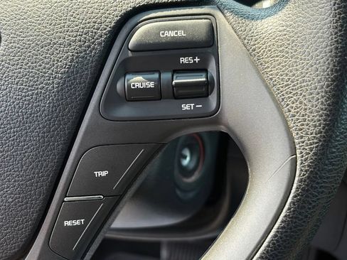 Used 2016 Kia Forte LX w/ LX Popular Plus Package FWD image 31