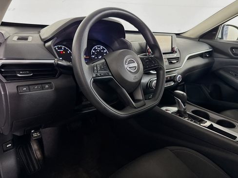 Used 2023 Nissan Altima 2.5 S FWD image 22