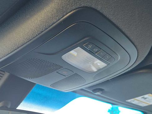 Used 2025 Mercedes-Benz Sprinter 2500 image 34