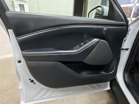 Used 2021 Ford Mustang Mach-E Select image 10