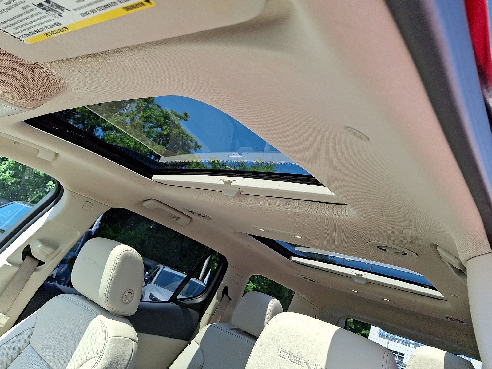 Used 2020 GMC Acadia Denali AWD/4WD image 12