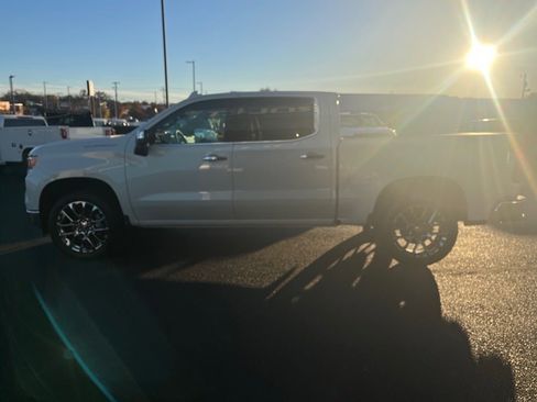 New 2026 Chevrolet Silverado 1500 LTZ w/ LTZ Premium Package image 9