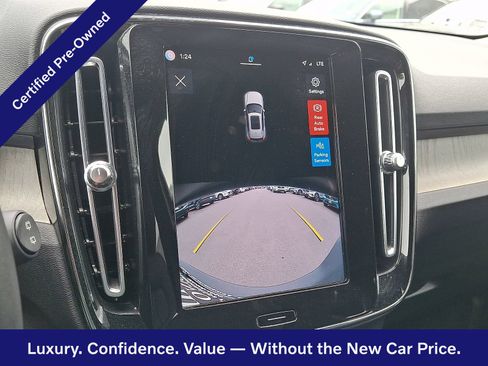Certified 2023 Volvo XC40 B5 Core w/ Convenience Package AWD/4WD image 18