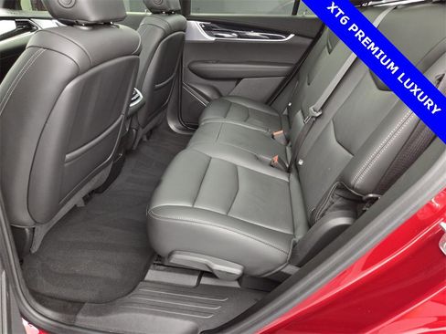 Used 2024 Cadillac XT6 Premium Luxury image 24