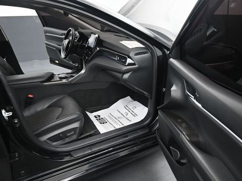 Used 2023 Toyota Camry XSE FWD image 23
