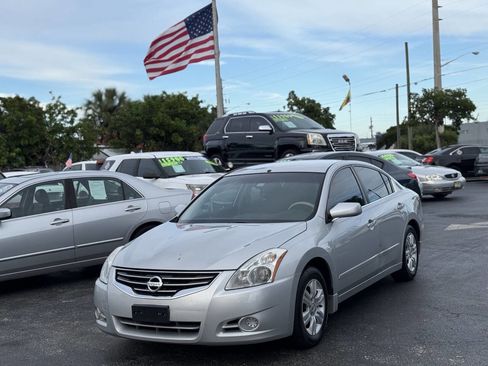 Used 2012 Nissan Altima 2.5 S w/ Convenience Pkg image 1