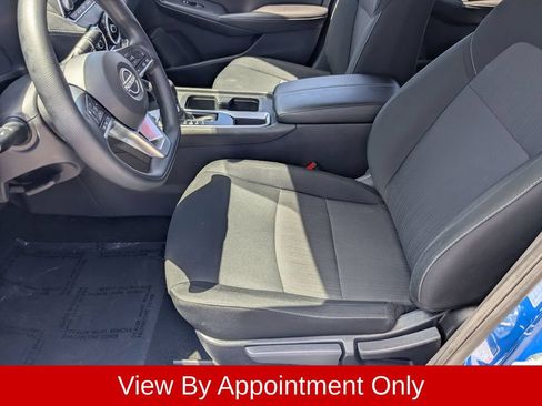 Used 2025 Nissan Sentra SV FWD image 25