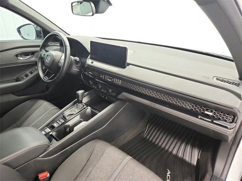 Used 2024 Honda Accord Sport image 26