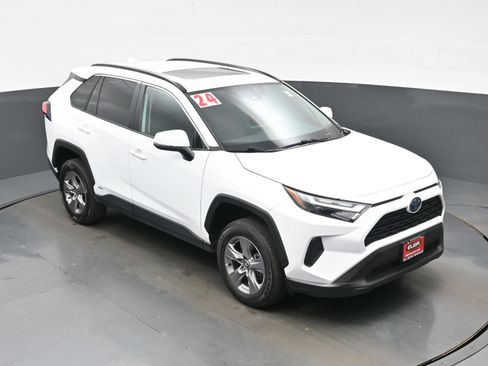 Used 2024 Toyota RAV4 XLE w/ Convenience Package AWD/4WD image 35