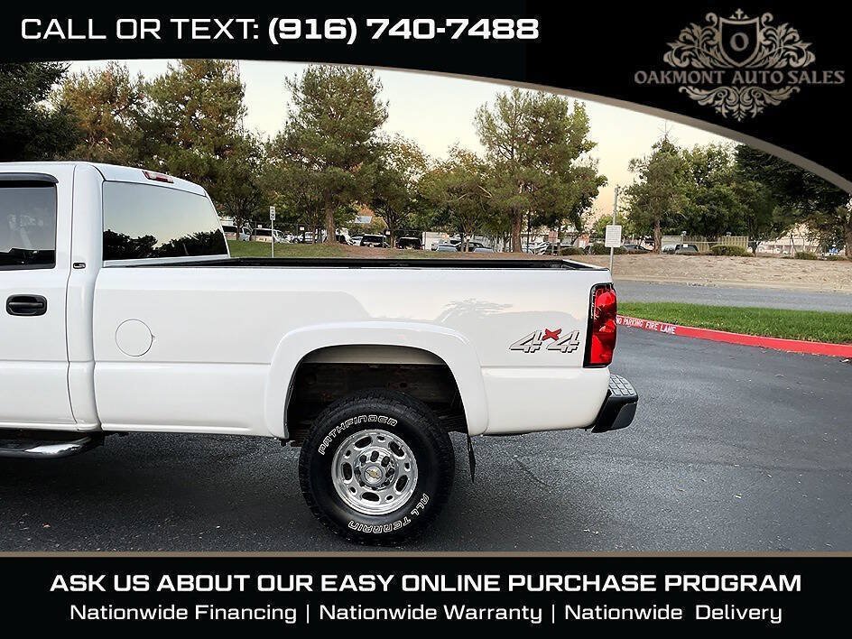 Used 2005 Chevrolet Silverado 3500 LS AWD/4WD image 6
