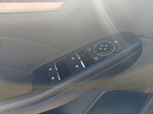 Used 2022 Ford Escape SEL w/ Technology Package image 11