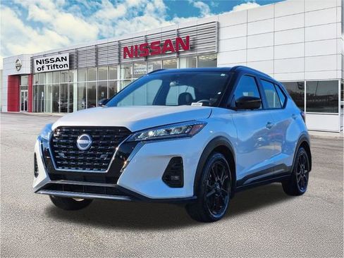 Certified 2024 Nissan Kicks SR image 3