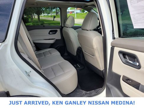 Certified 2023 Nissan Rogue SL w/ SL Premium Package AWD/4WD image 19